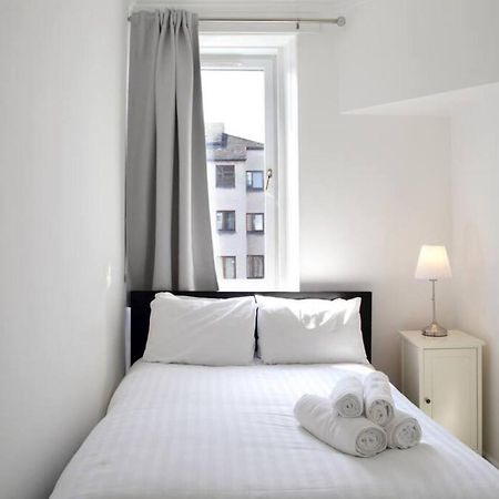 אדינבורו Beautiful Scandi-Inspired One Bed In Stockbridge מראה חיצוני תמונה
